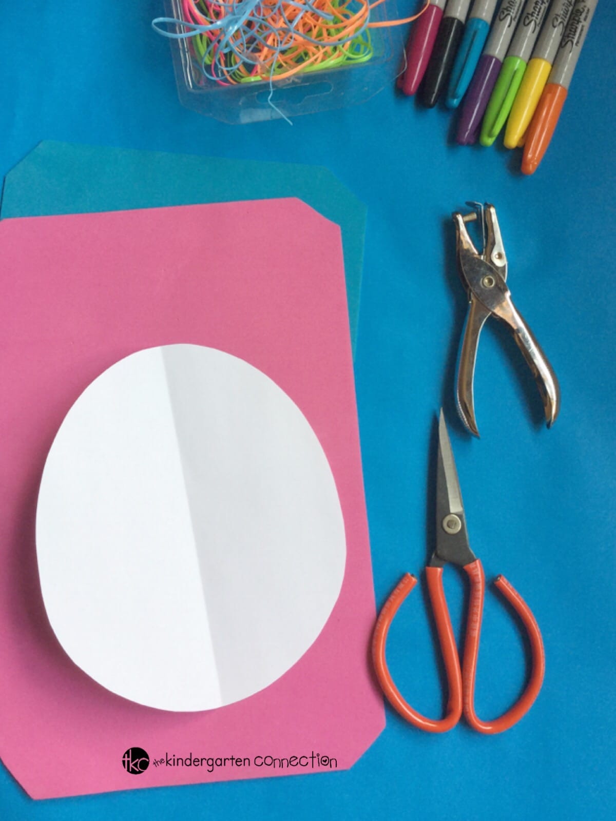 Work on fine motor skills and so much more with these easy DIY Easter egg lacing cards!