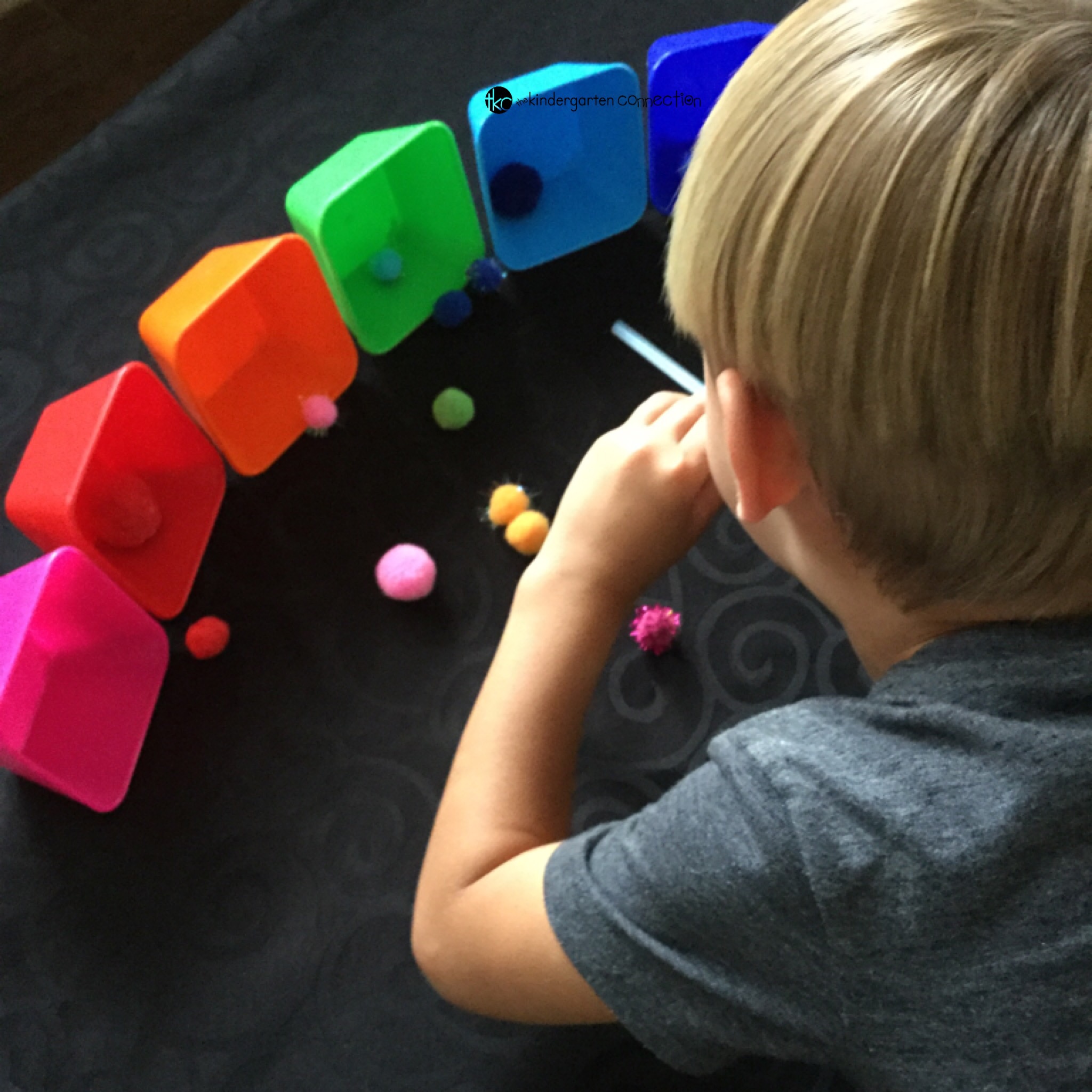 Today I am sharing this colorful and fun activity we call rainbow pompom race! Practice color recognition and fine motor skills.