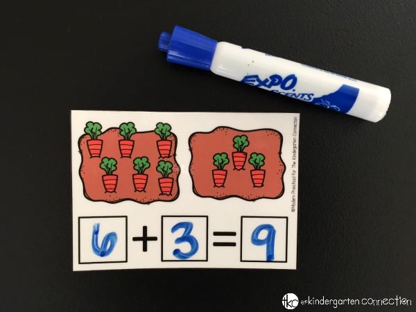 Practice addition with these free printable carrot counting addition cards! Practice math hands-on, without timed tests or flash cards.