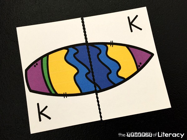These free surfboard themed alphabet puzzles are great for summer! Practice uppercase and lowercase letters with this fun letter matching game!