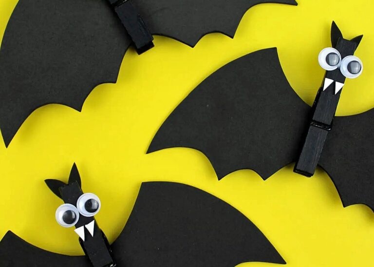 Clothespin Bat Craft for Halloween