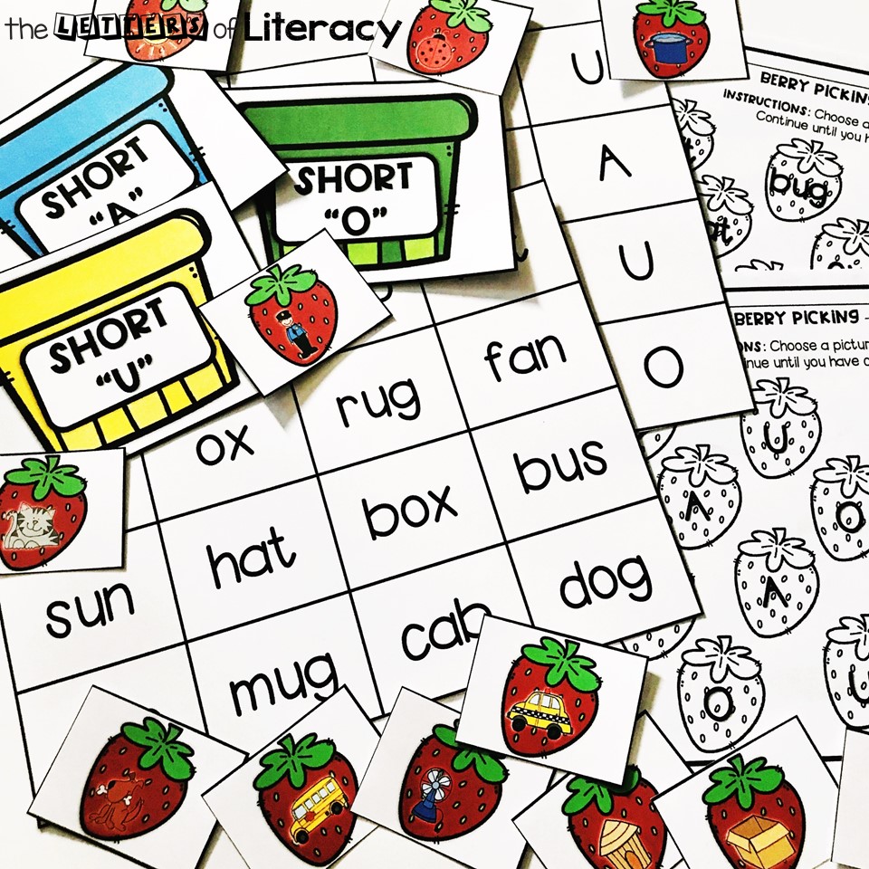 Berry Short Vowel Sensory Bin and Printables for summer fun! Use these FREE Printables with Kindergarten!