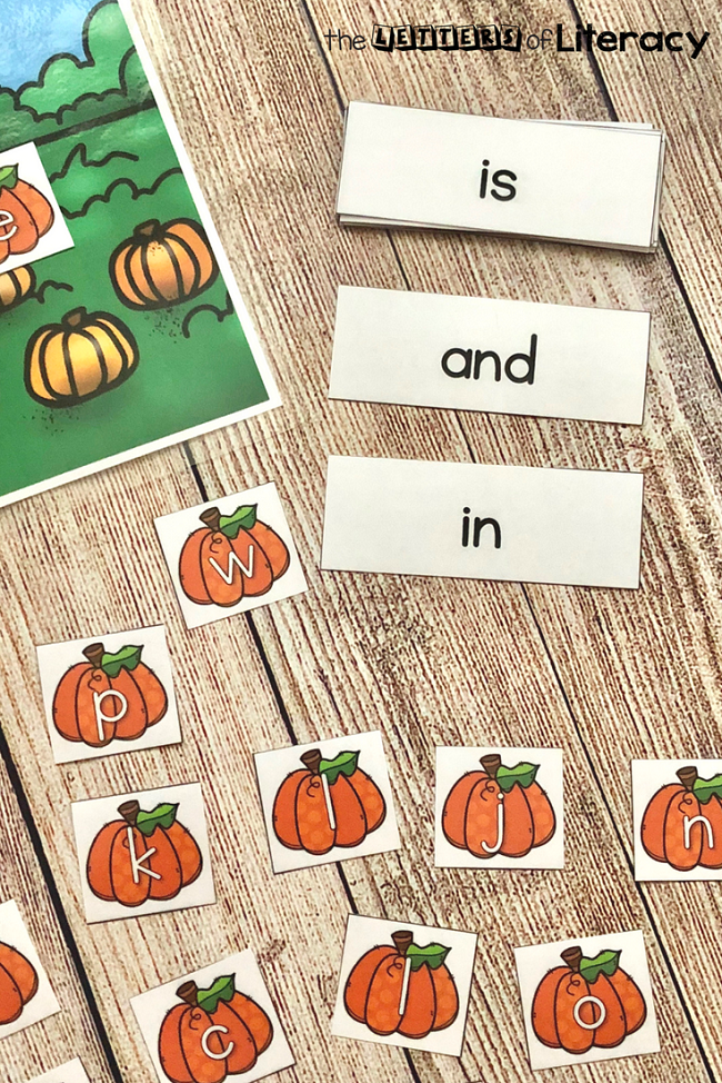 Work on sight words and spelling this fall with this fun and free printable pumpkin patch sight word center! Perfect for Kindergarten and 1st grade! 