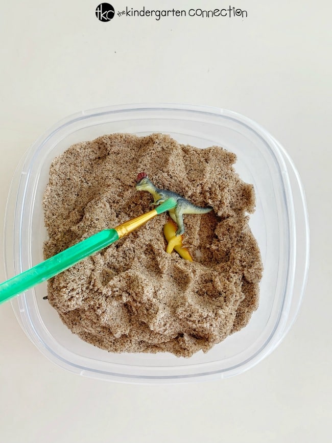 Find out how to make a Dinosaur Mini Sensory Bin that will travel with you wherever you go! Take it on vacation to the beach or in a car ride! Children can sort according to size and color or practicing counting! 