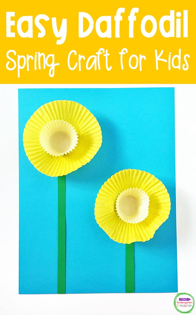 This Easy Daffodil Spring Craft is a fun way to spruce up your bulletin board for spring or use it as a beautiful Mother's Day card!
