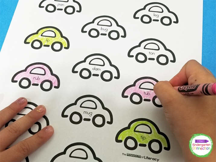 In this rhyming cars activity, we look at different ending rhymes and color matching cars.