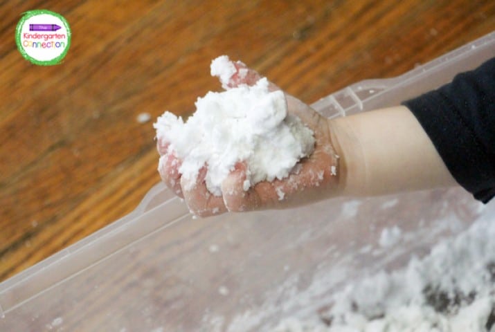 The kids can apply pressure to make "snowballs" like real snow.
