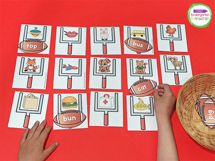 This CVC word game works with all 5 short vowels and pairs up 15 CVC words and pictures.