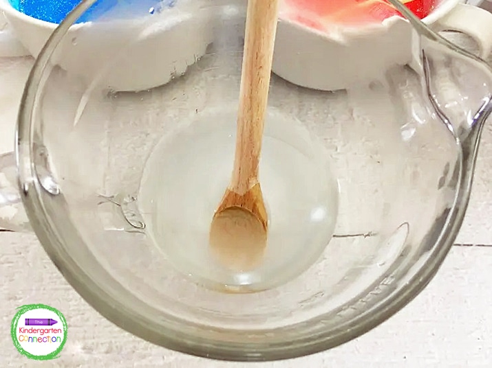 Add 1/2 teaspoon of borax into a 3/4 cup of hot water and stir for about a minute.