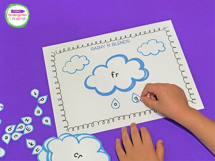 Kids can build fun words like "frog" on the "r" consonant blends mats.