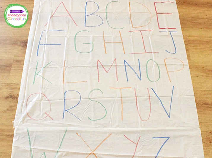 This DIY letter sounds practice mat is perfect to make for the home or classroom. It is such a fun activity for preschoolers and kindergarteners! 