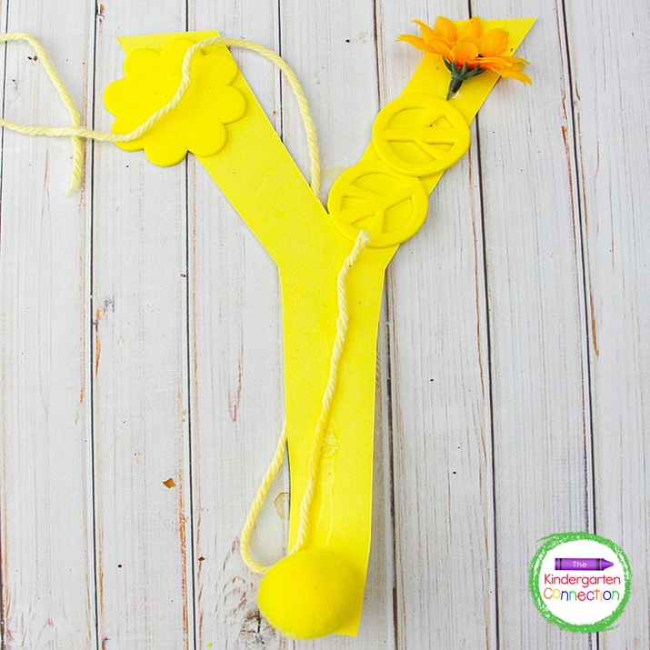 Y is for Yellow is a open-ended collage kindergarten letter craft, great for letting imagination flow in a bright and fun letter Y craft.
