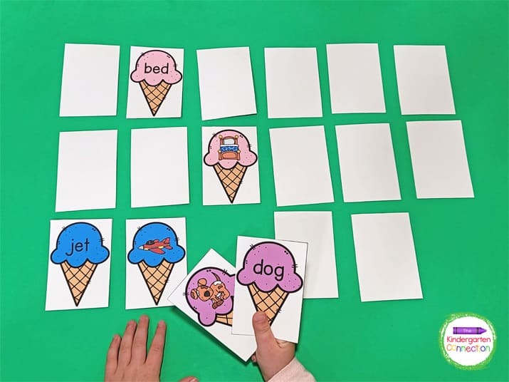 Turn the CVC word match cards face down and use this activity as a game of Memory.