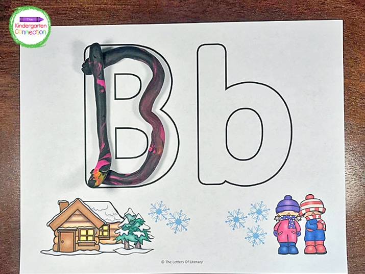 FREE Printable Alphabet Play Dough Mats for Pre-K and Kindergarten literacy centers!